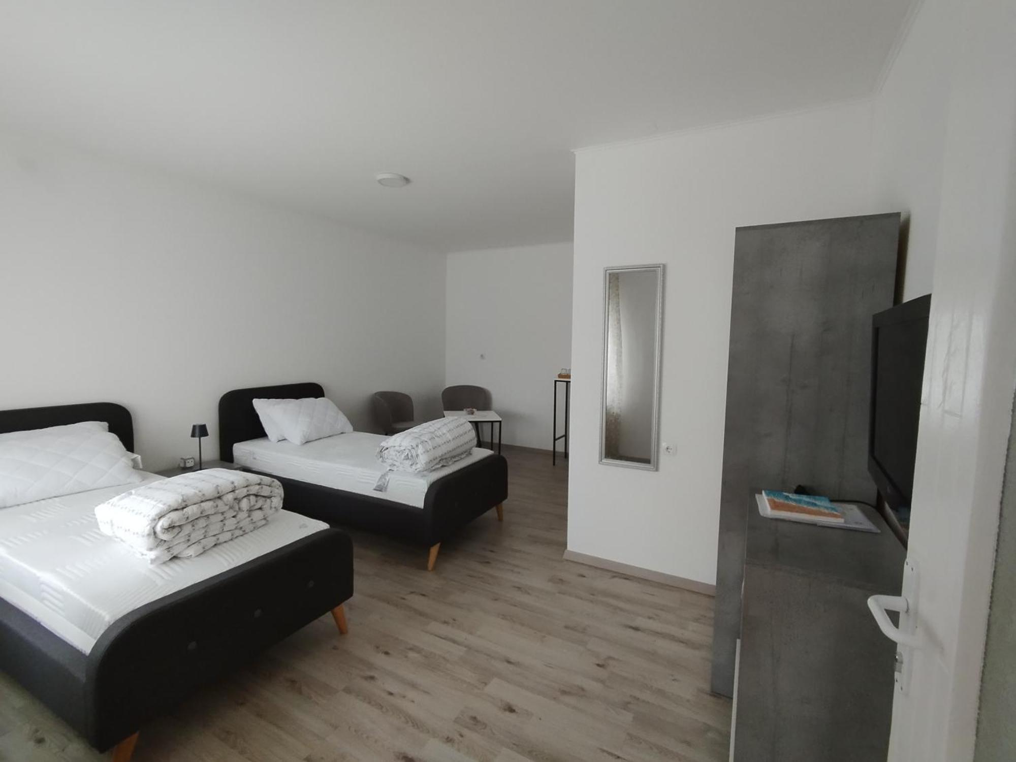 Sleep And Fly Room'S By Dado & Lela Velika Gorica Exterior photo